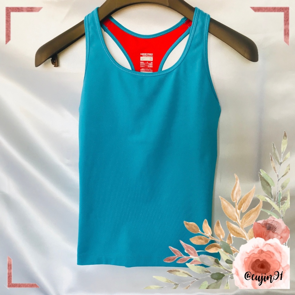 NIKE PRO Tank Top with Built in Sports Bra S